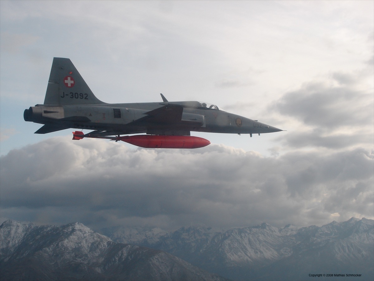 J-3092